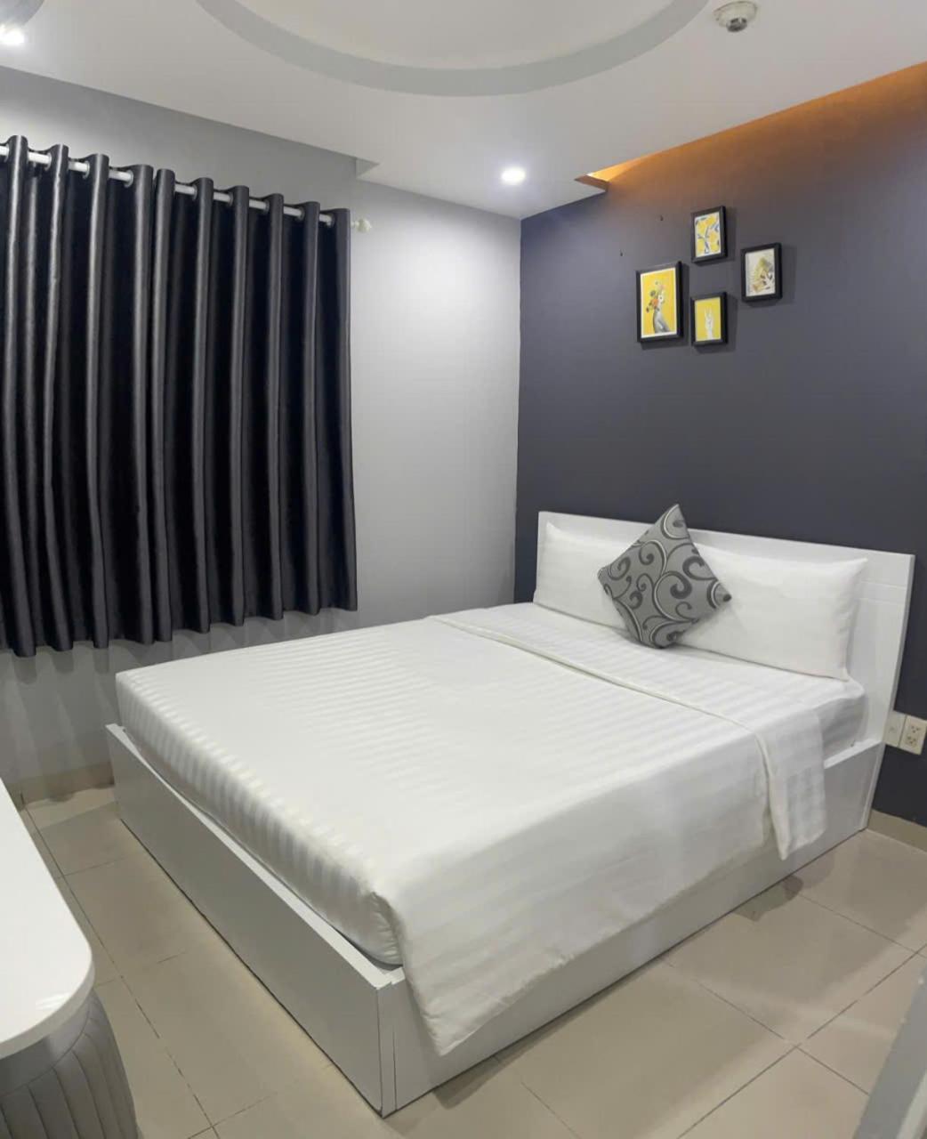 Long Ha Hotel *
